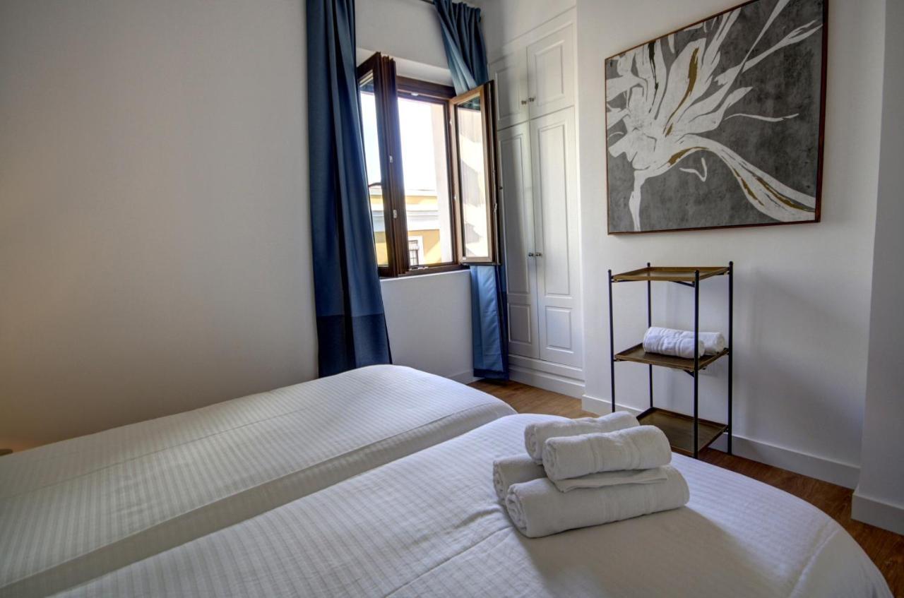 Apartamentos Setas Center Севиля Екстериор снимка