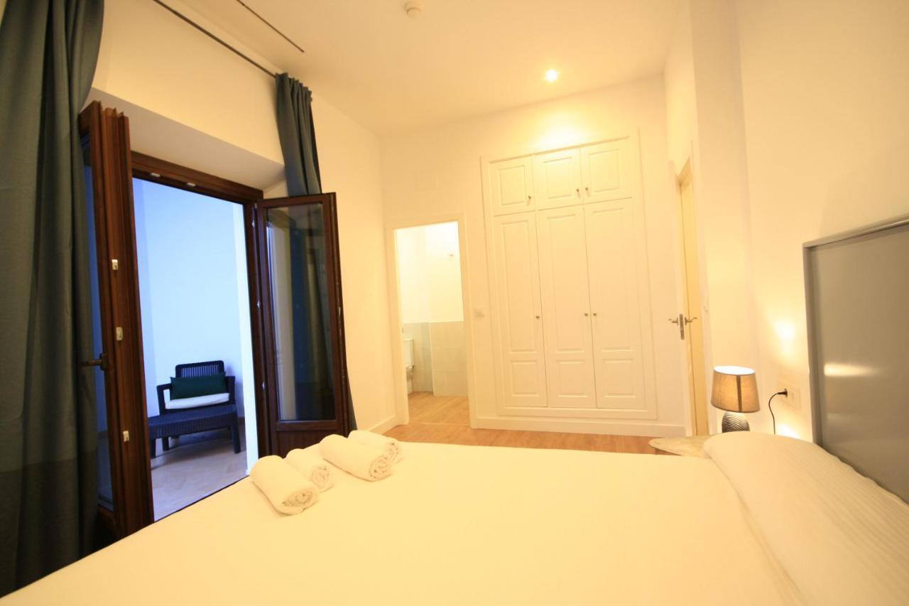 Apartamentos Setas Center Севиля Екстериор снимка