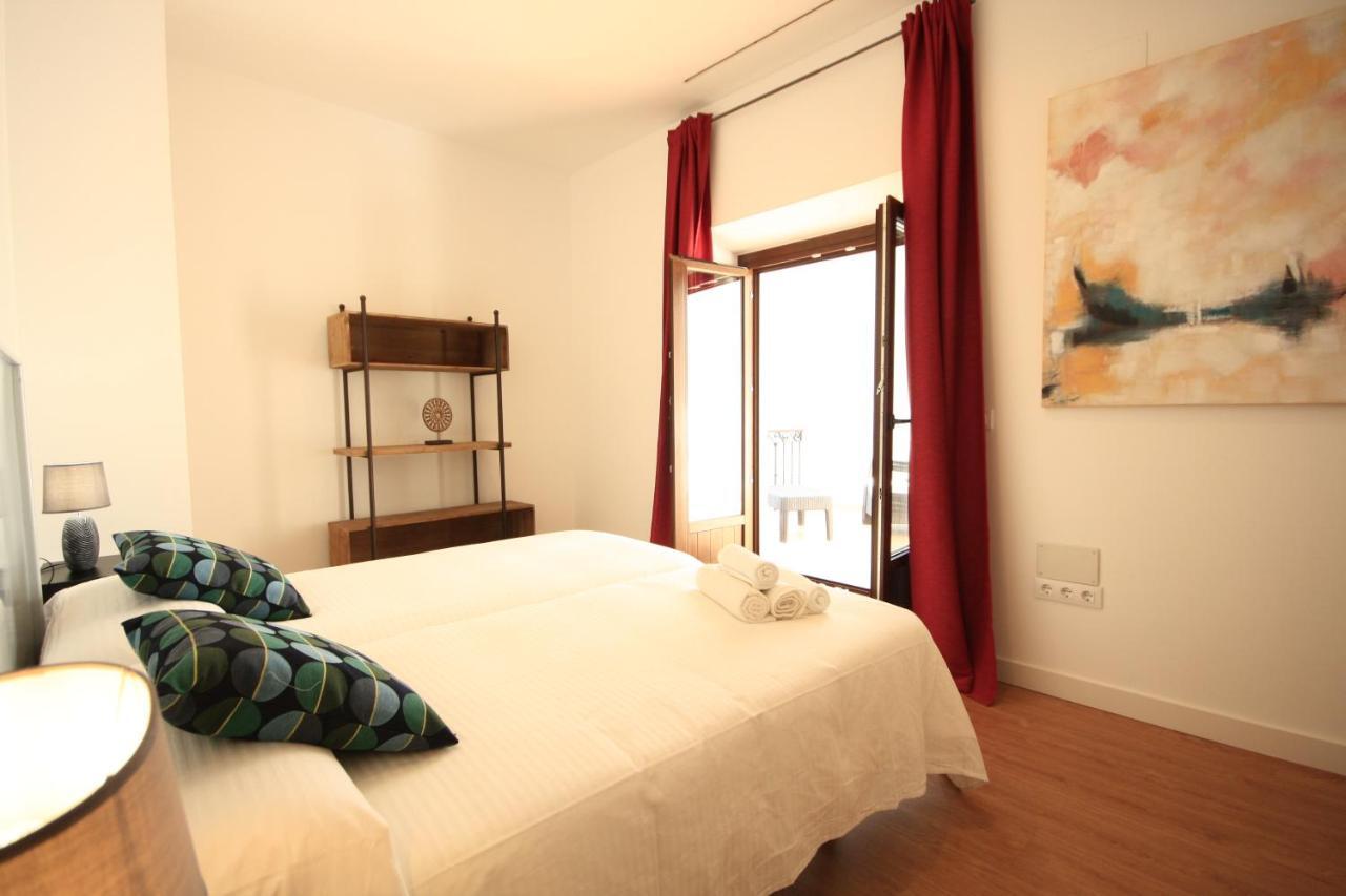 Apartamentos Setas Center Севиля Екстериор снимка