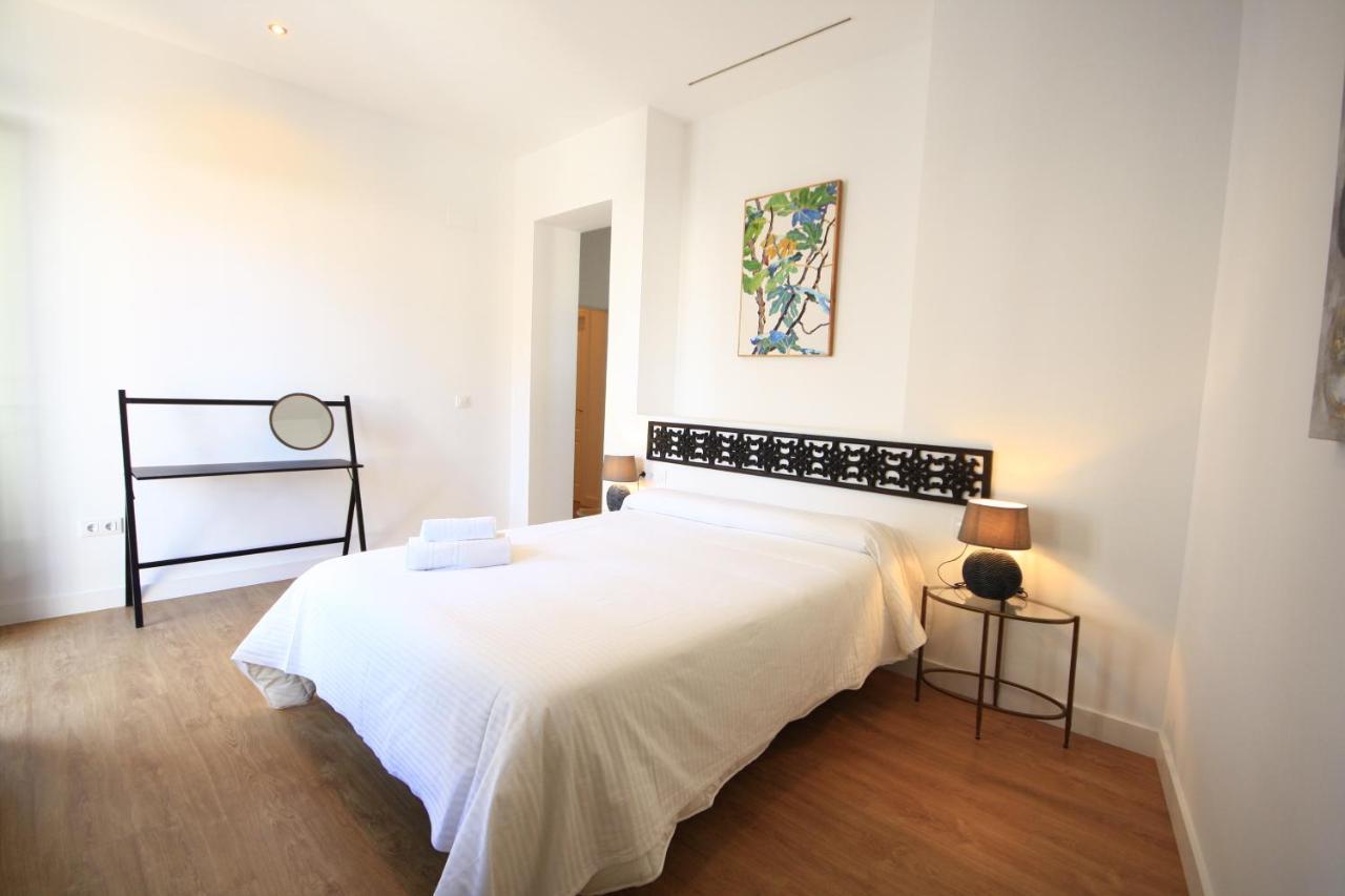 Apartamentos Setas Center Севиля Екстериор снимка